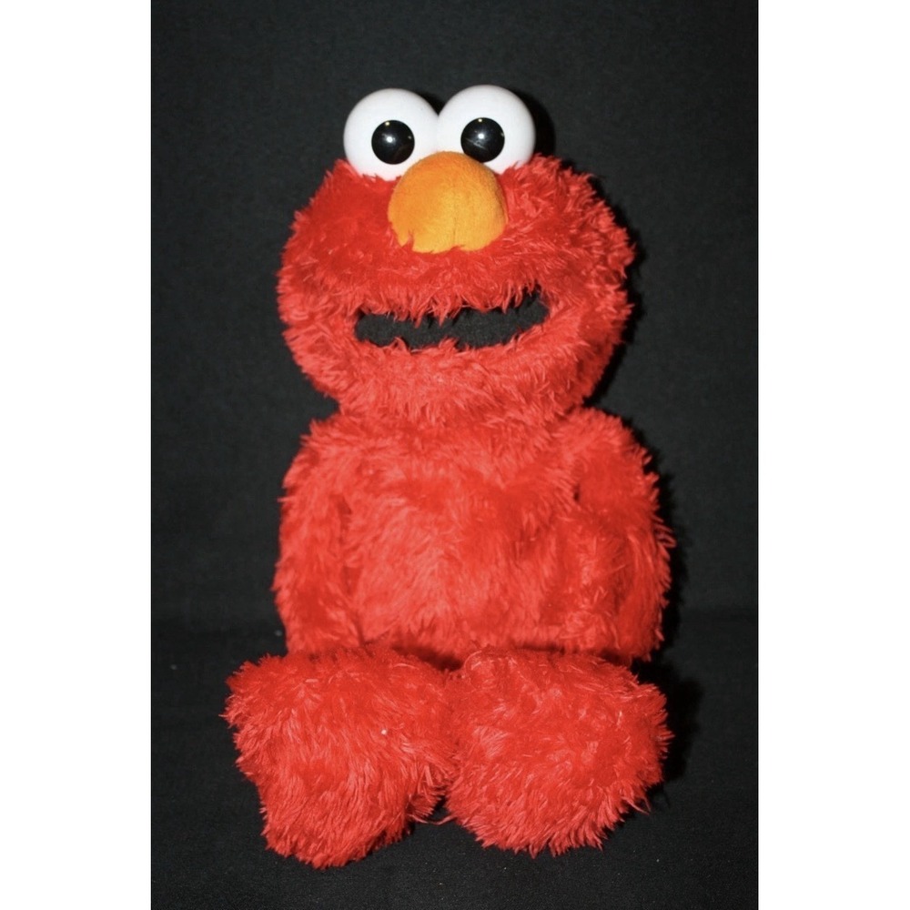 Hasbro Sesame Street Love to‎ Hug Talking Elmo 50 Years 2018 Talks Sings E4467